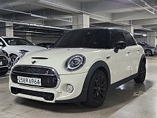 MINI Cooper S five-door