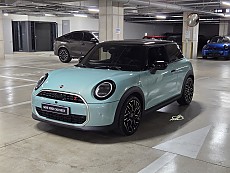 The New MINI Cooper S 3-Door_Favoured (ZFG)