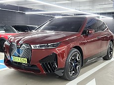 BMW IX xdrive 50 sport plus LCI_P2
