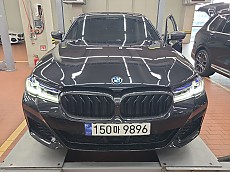 530e M Sport LCI_Black Sapphire Edition