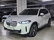 X5 xDrive 40i xLine_7 Seater LCI