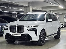 X7 xDrive 40i M Spt_7 Seater LCI