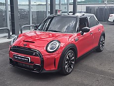 MINI Cooper S 5 Door T1 (ZYW)