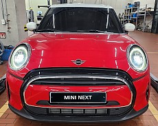 Cooper 5 Door Classic Launch Package