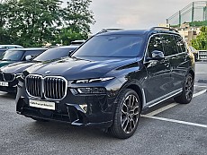 X7 xDrive 40i M Spt_7 Seater LCI