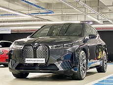 BMW iX M60_P2