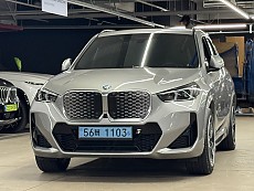 iX1 xDrive 30 M Spt_P1