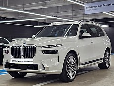 X7 xDrive 40i DPE_7 Seater LCI_P1