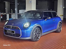 The New MINI Cooper S 3-Door_Favoured