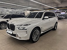 X7 xDrive 40i DPE_6 Seater LCI_P1