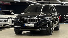 X5 xDrive 40i xLine_7 Seater (Z5Y)