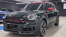 MINI John Cooper Works Countryman ALL4 Launch Package