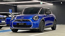 The New MINI Cooper S 5-Door_Favoured