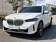 X5 xDrive 40i xLine_7 Seater LCI