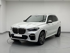 BMW X5 M50i