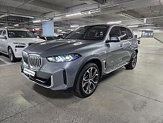 X5 xDrive 40i xLine_7 Seater LCI
