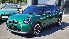 The MINI Cooper 5-Door S_Favoured