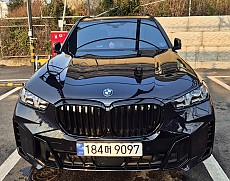 (Z3N) X5 xDrive 30d M Spt_7 Seater LCI_P2