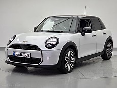 The MINI Cooper 5-Door C_Classic